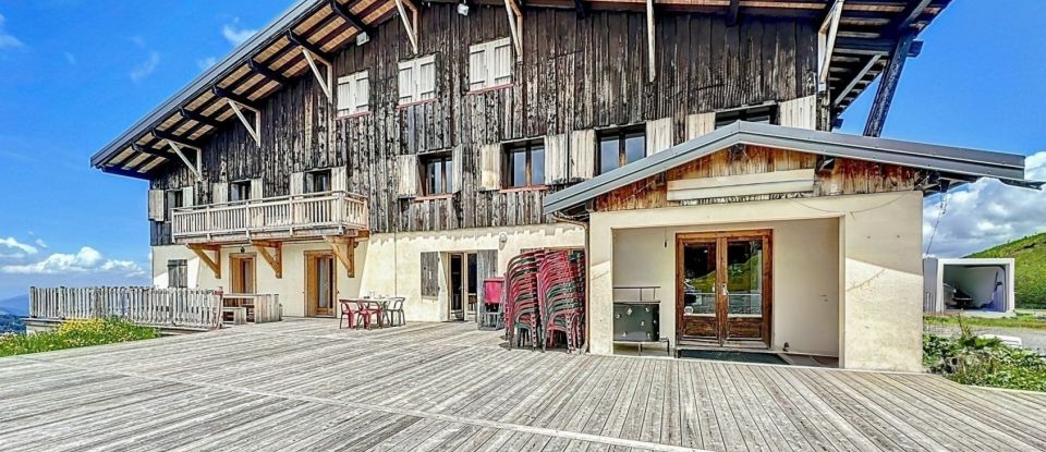 Hotel-restaurant of 900 m² in Samoëns (74340)