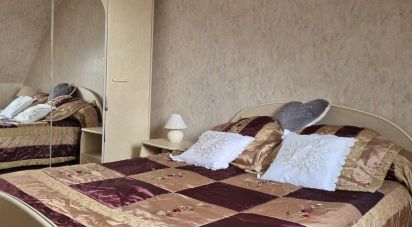 Traditional house 4 rooms of 102 m² in Ploumagoar (22970)