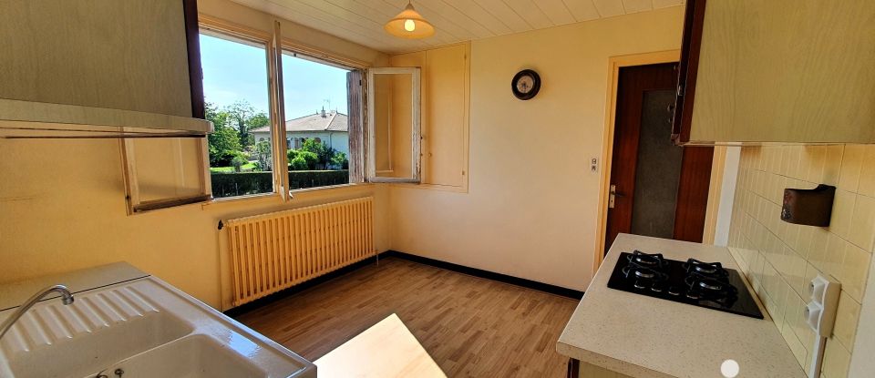 Maison 5 pièces de 80 m² à Chasseneuil-sur-Bonnieure (16260)