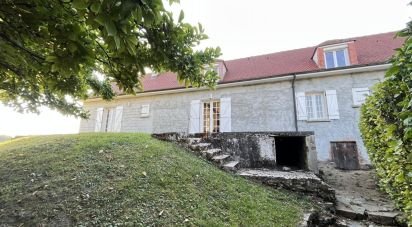 House 7 rooms of 186 m² in Perrigny-sur-Loire (71160)