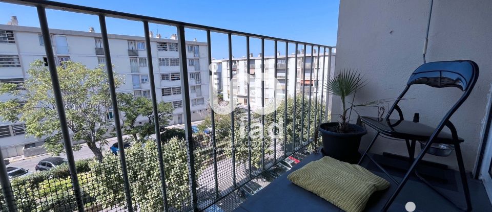 Appartement 3 pièces de 49 m² à Marseille (13010)