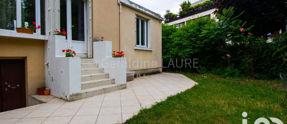 House 6 rooms of 185 m² in Saint-Maur-des-Fossés (94100)