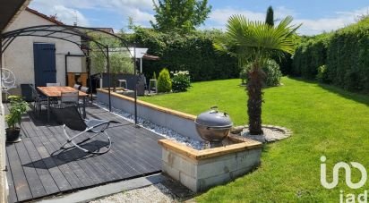 House 5 rooms of 81 m² in Commelle-Vernay (42120)