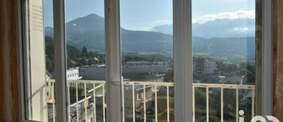 Apartment 3 rooms of 45 m² in La Mure (38350)