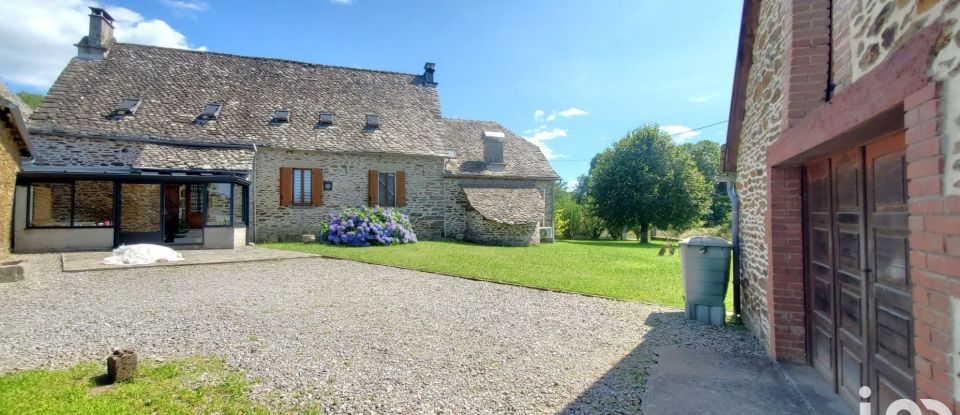 House 7 rooms of 173 m² in Saint-Merd-de-Lapleau (19320)