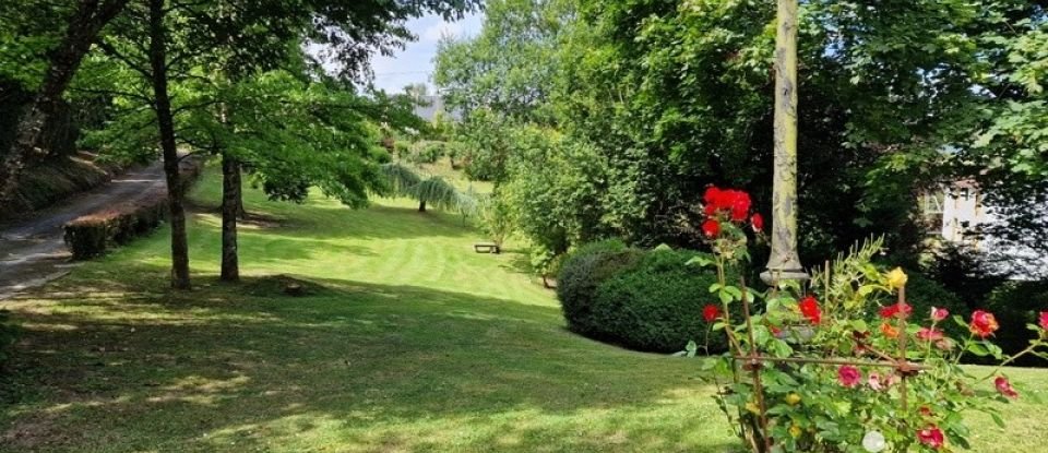 Traditional house 5 rooms of 120 m² in Saint-Lô (50000)