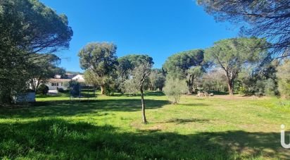 House 6 rooms of 210 m² in Roquebrune-sur-Argens (83520)