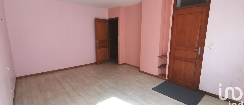 Maison 8 pièces de 178 m² à Roye (80700)