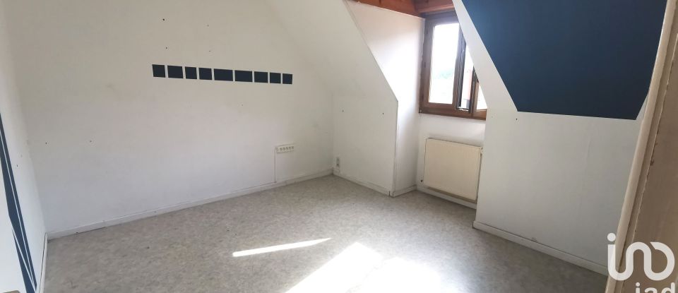 Maison 8 pièces de 178 m² à Roye (80700)