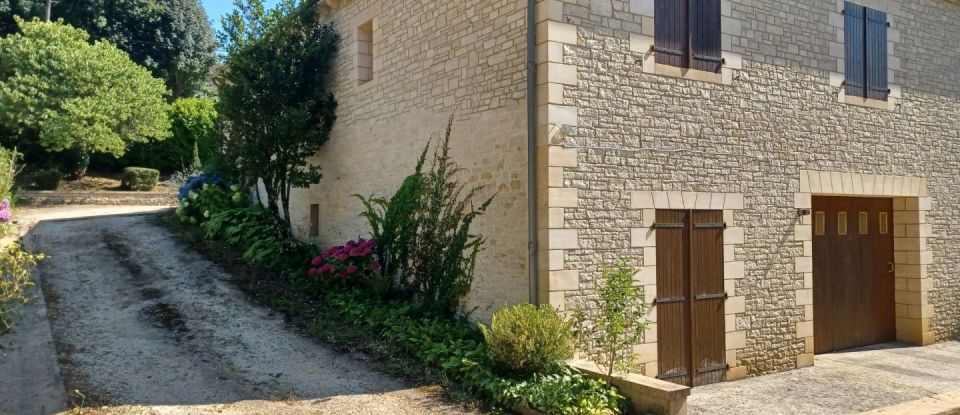 Maison 4 pièces de 114 m² à Sarlat-la-Canéda (24200)