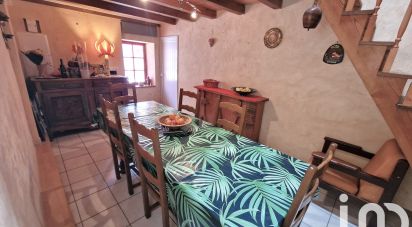 Village house 6 rooms of 166 m² in Archingeay (17380)