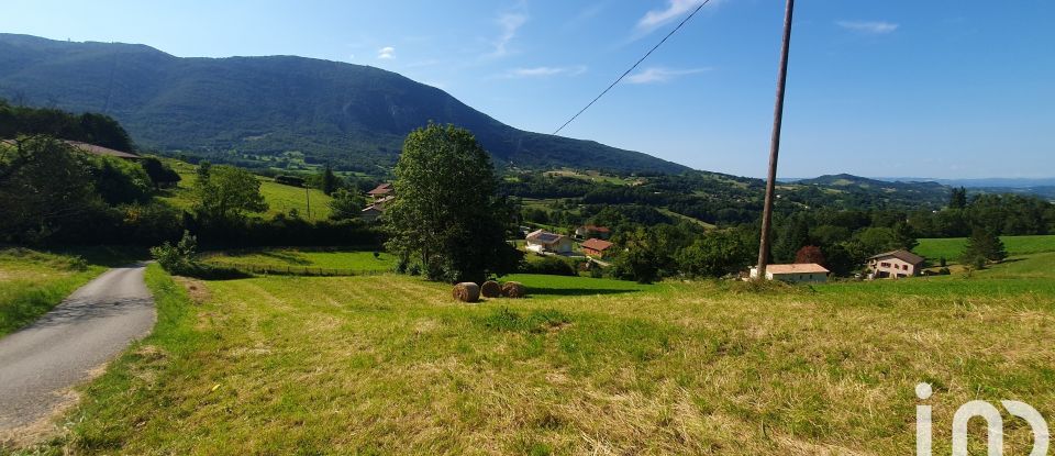 Land of 1,141 m² in Saint-Martin-le-Colonel (26190)