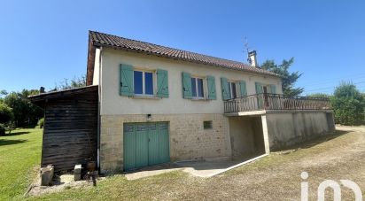 Traditional house 5 rooms of 97 m² in Saint-Léon-sur-Vézère (24290)