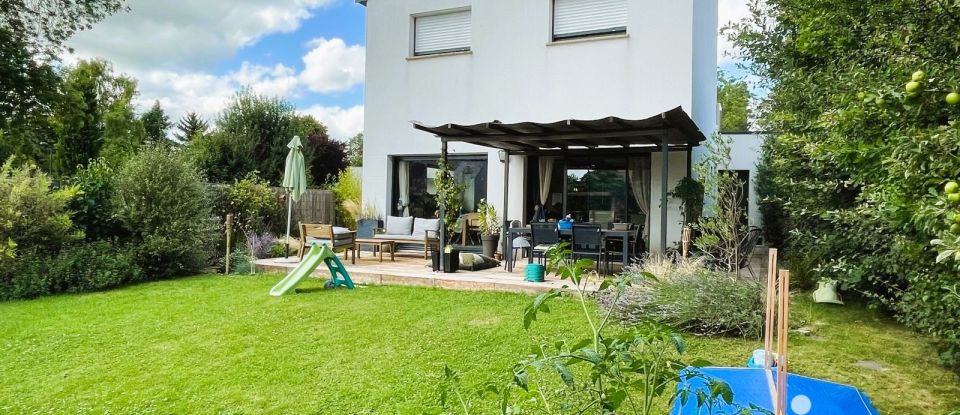 Maison 4 pièces de 118 m² à Briollay (49125)