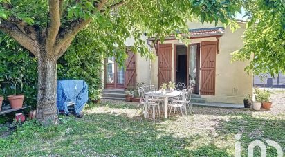 Traditional house 4 rooms of 85 m² in Saint-Médard-de-Guizières (33230)