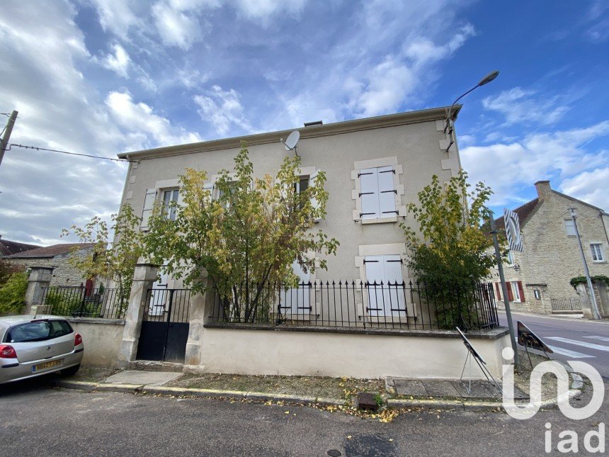 Building in Arcy-sur-Cure (89270) of 224 m²