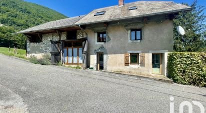 Maison 6 pièces de 170 m² à Saint-Thibaud-de-Couz (73160)