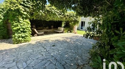 Mas 6 pièces de 154 m² à Caissargues (30132)