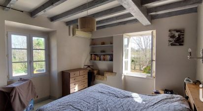 Country house 8 rooms of 260 m² in Beaumont (32100)