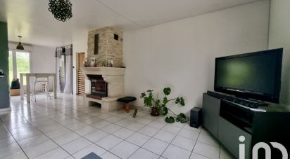 House 4 rooms of 83 m² in Semoine (10700)