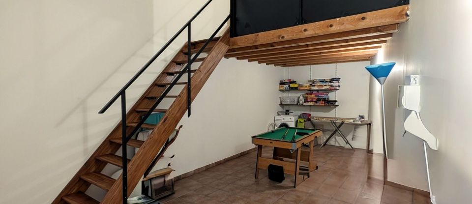 Maison 16 pièces de 426 m² à Vacqueyras (84190)