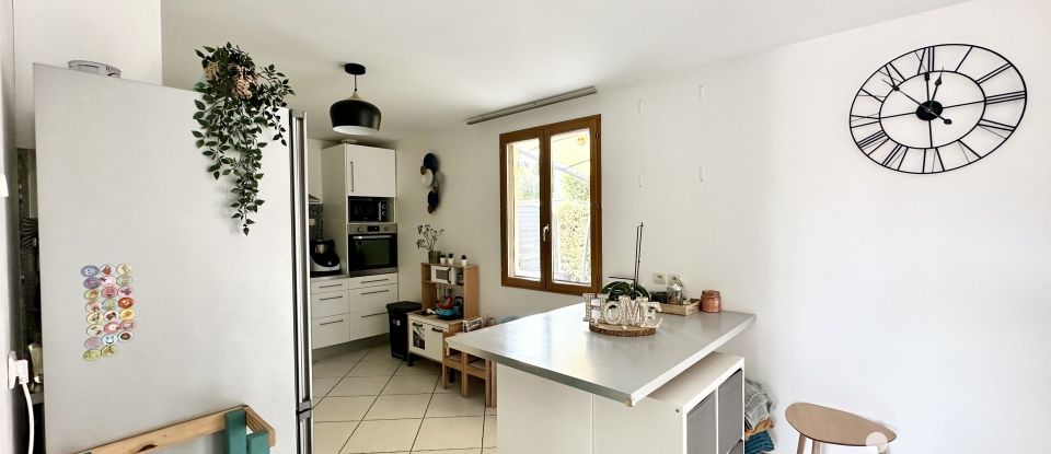 House 5 rooms of 88 m² in Saint-Yon (91650)