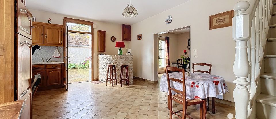 House 3 rooms of 98 m² in Chissay-en-Touraine (41400)