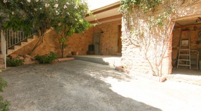 Village house 3 rooms of 80 m² in Camps-la-Source (83170)