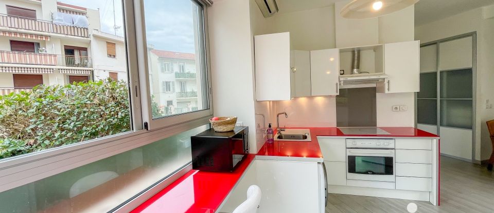 Appartement 3 pièces de 60 m² à Nice (06100)