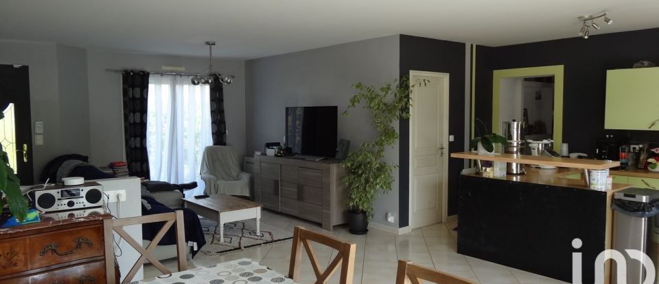 Maison 6 pièces de 140 m² à MACHECOUL (44270)