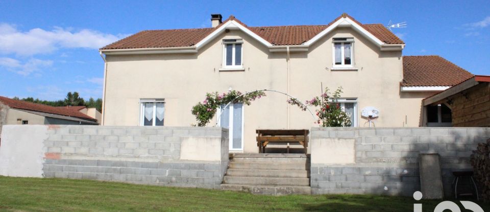 Maison 6 pièces de 155 m² à Saint-Flour-de-Mercoire (48300)