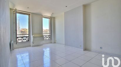 Appartement 3 pièces de 65 m² à Marseille (13007)