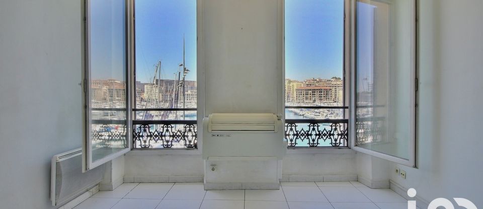 Appartement 3 pièces de 65 m² à Marseille (13007)