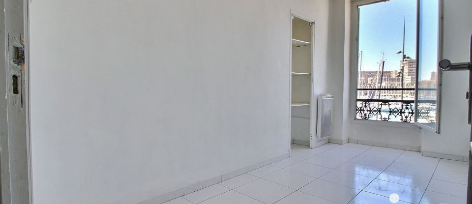 Appartement 3 pièces de 65 m² à Marseille (13007)