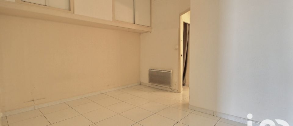 Appartement 3 pièces de 65 m² à Marseille (13007)