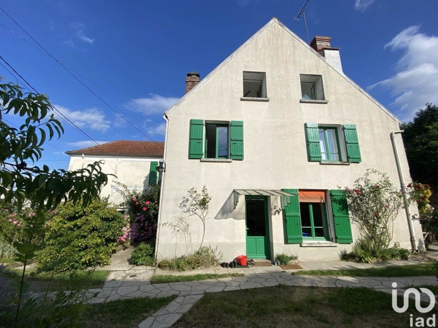 Maison 6 pièces de 212 m² à La Ferté-sous-Jouarre (77260)