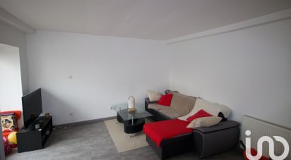 Triplex 5 rooms of 94 m² in Morainvilliers (78630)