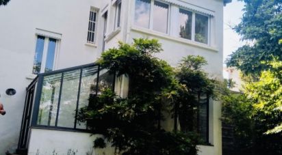 House 9 rooms of 212 m² in Nantes (44100)