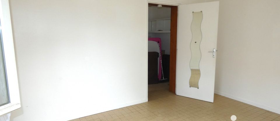 House 3 rooms of 30 m² in Courgent (78790)