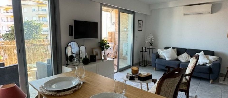 Apartment 1 room of 30 m² in Cannes (06400)