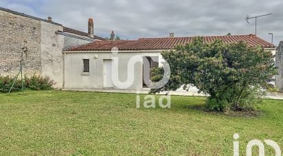 House 3 rooms of 74 m² in Saint-Médard-d'Aunis (17220)