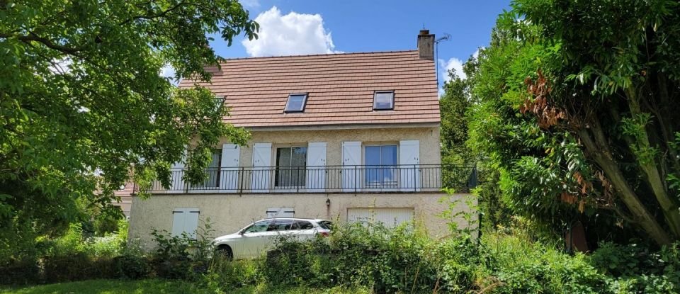 Maison traditionnelle 7 pièces de 193 m² à Le Heaulme (95640)