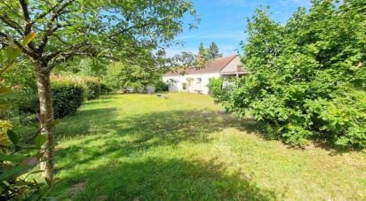 House 8 rooms of 235 m² in Les Bordes (45460)