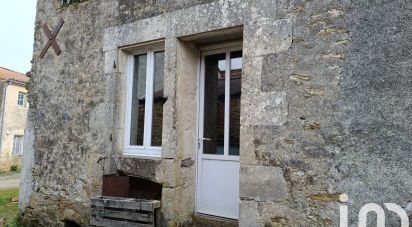 Village house 2 rooms of 48 m² in Sigournais (85110)