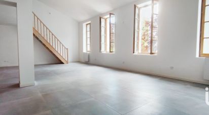 Apartment 4 rooms of 146 m² in Rochefort (17300)