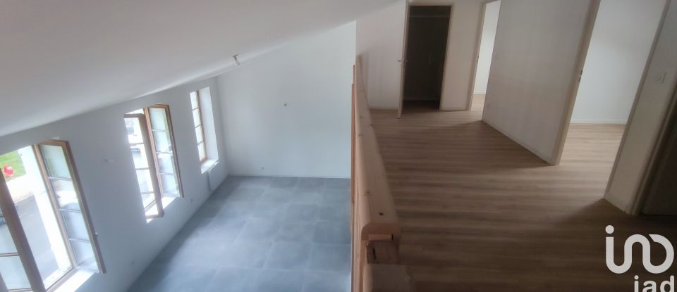 Appartement 4 pièces de 146 m² à Rochefort (17300)