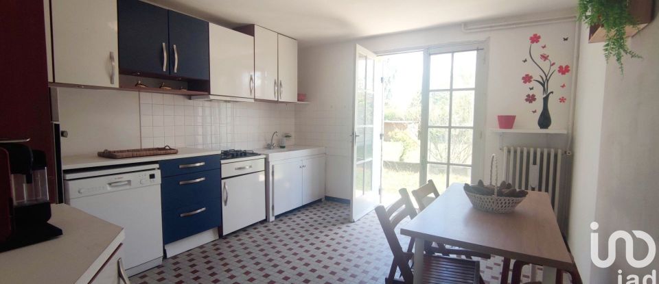 Maison 7 pièces de 165 m² à Port-Sainte-Foy-et-Ponchapt (33220)