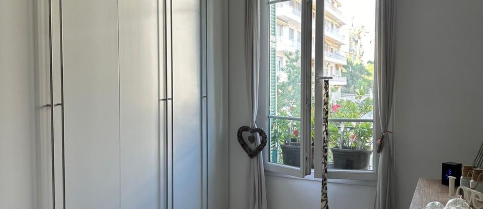 Appartement 5 pièces de 125 m² à Nice (06100)