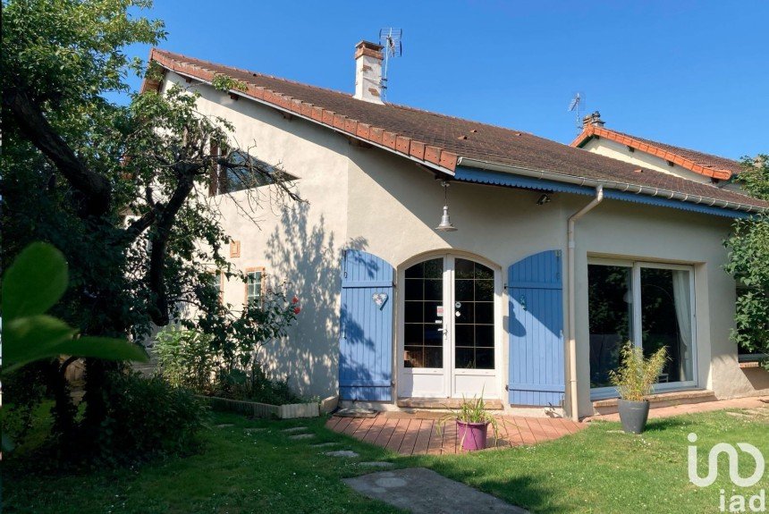 Maison 6 pièces de 130 m² à Livry-Gargan (93190)