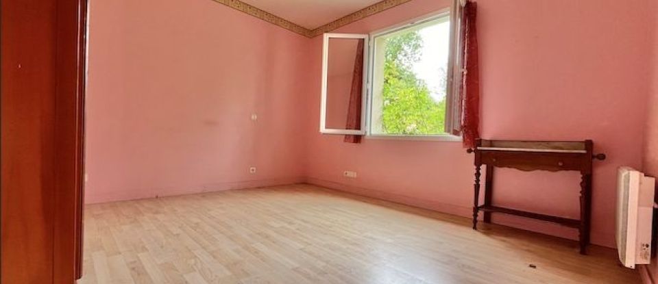 Maison 2 pièces de 58 m² à SAINT-JEAN-DES-BAISANTS (50810)